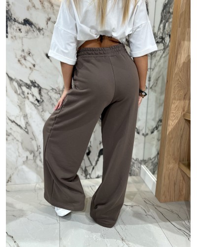 Spodnie dresowe z szeroką nogawką By o la la...! kakao