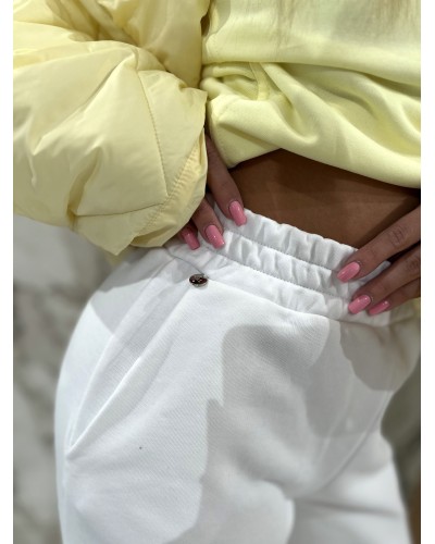 Spodnie dresowe z szeroką nogawką By o la la...! śmietankowe