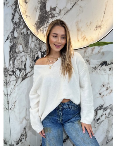 Sweter moherowy z dekoltem By o la la...! perła