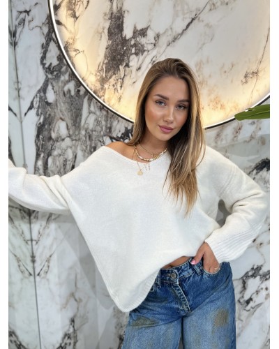 Sweter moherowy z dekoltem By o la la...! perła