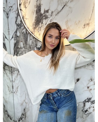Sweter moherowy z dekoltem By o la la...! perła