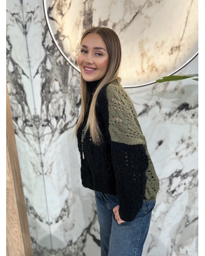 Sweter ażurowy warkocz By o la la...! olive z czarnym