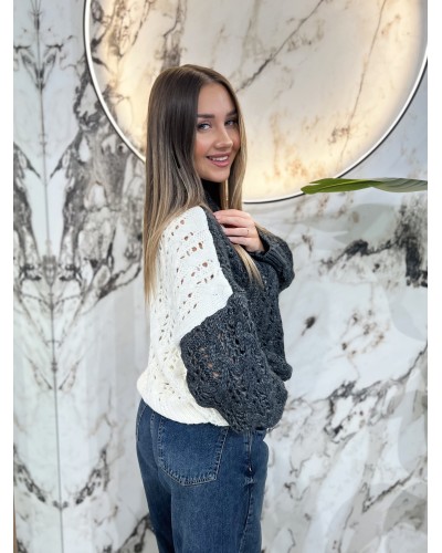Sweter ażurowy warkocz By o la la...! smoke grey z perłą