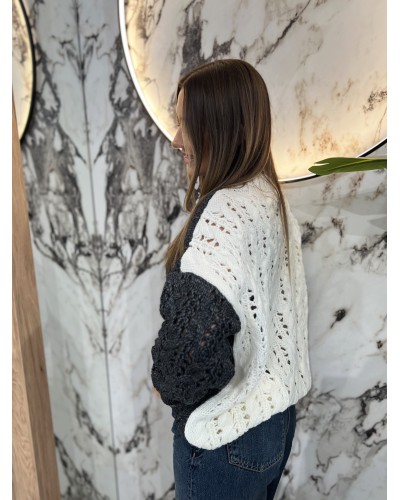 Sweter ażurowy warkocz By o la la...! smoke grey z perłą