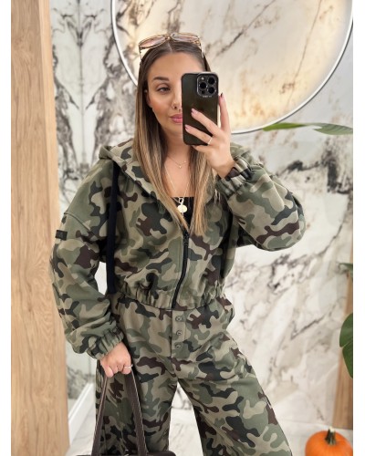 Bluza na zamek z naszywką By o la la...! moro