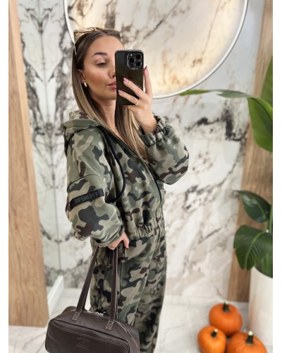 Bluza na zamek z naszywką By o la la...! moro