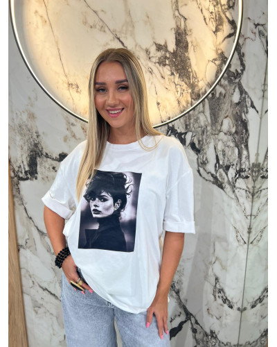 T-shirt asymetryczny z modelką By o la la...! biały