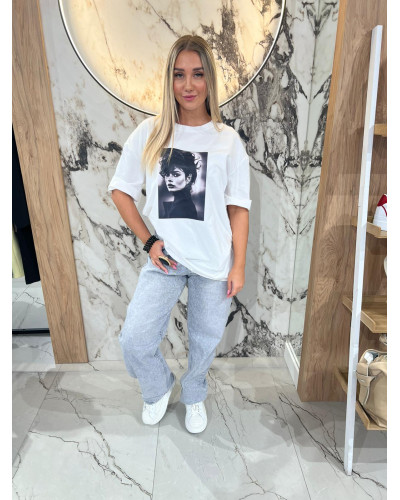 T-shirt asymetryczny z modelką By o la la...! biały