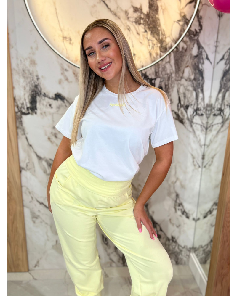 T-shirt z napisem By o la la...! biały z sunshine