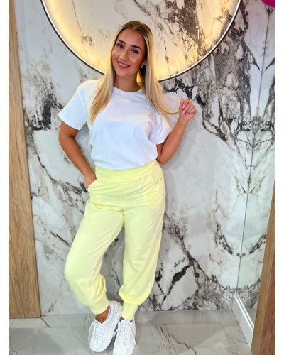 T-shirt z napisem By o la la...! biały z sunshine