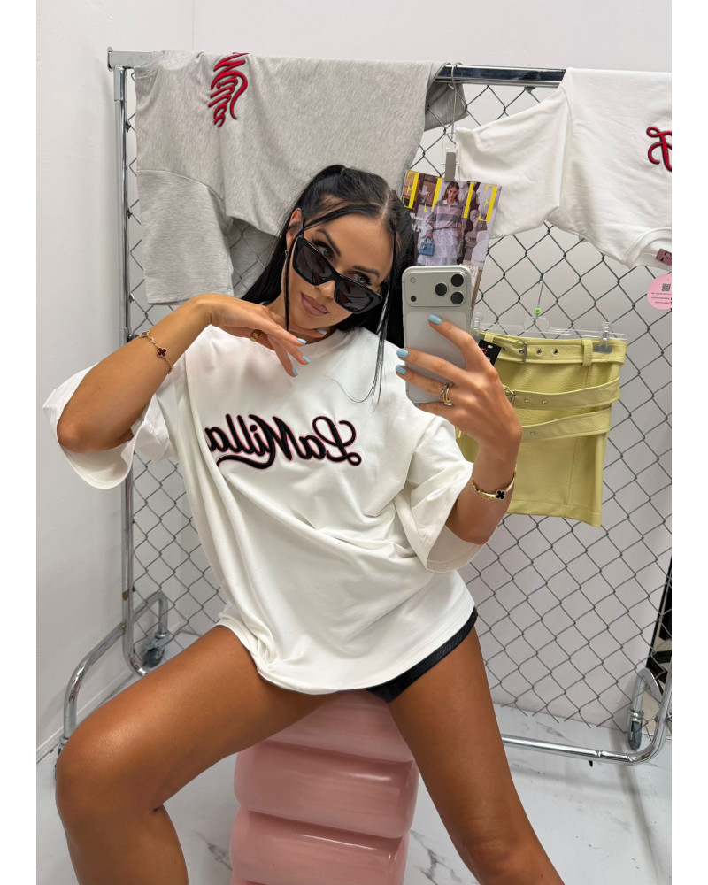 T-shirt oversize streetwear La Milla biała z czarno różowym napisem