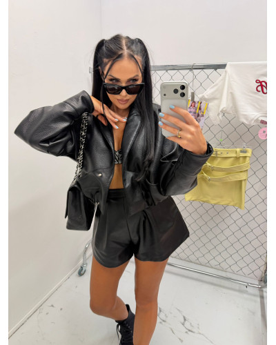 Bomberka z wywijanym kołnierzem La Milla czarna