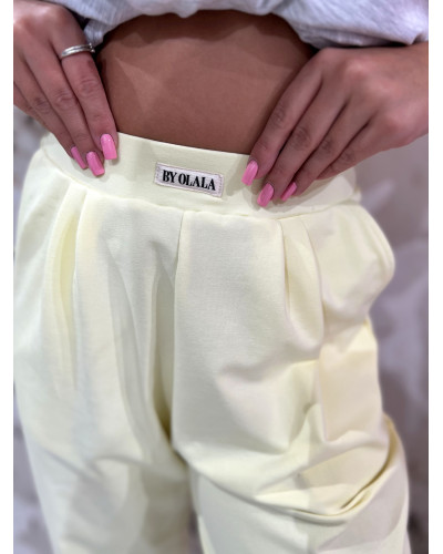 Spodnie dresowe z etykietą By o la la...! sunshine