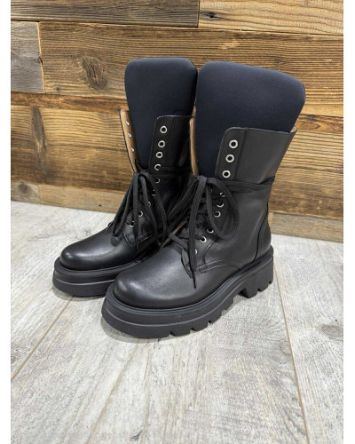 Workery z językiem By o la la...! czarne