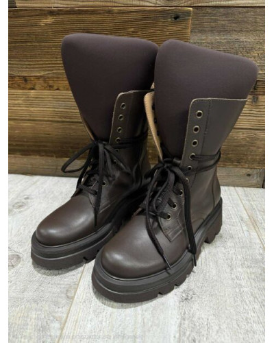 Workery z językiem By o la la...! czekoladowe