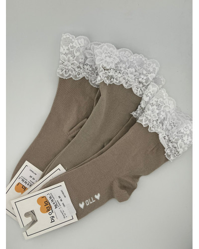 Skarpetki z koronką długie by o la la beżowe