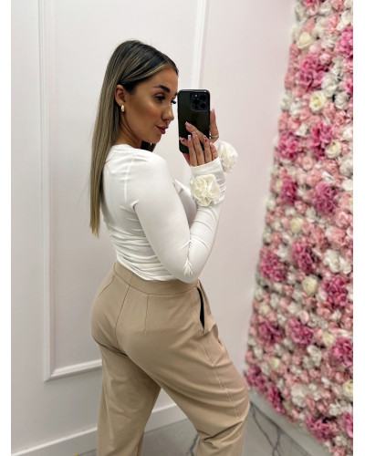 Spodnie dresowe z etykietą By o la la...! beżowe