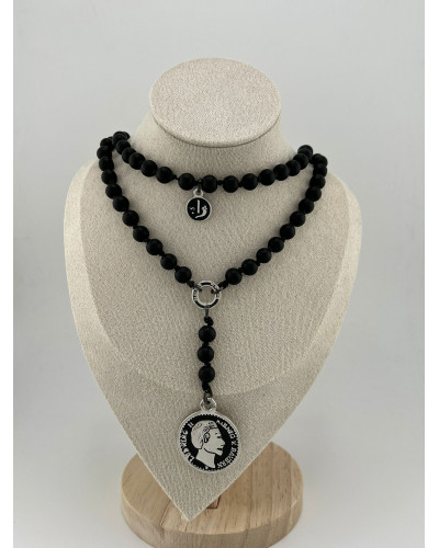 Naszyjnik różaniec z kamienia wulkanicznego By o la la...! ze srebrną monetą