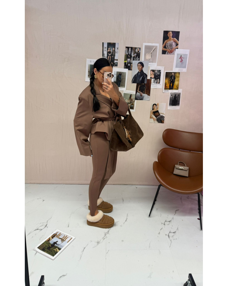 Legginsy zapiętki z przeszyciami La Milla camel