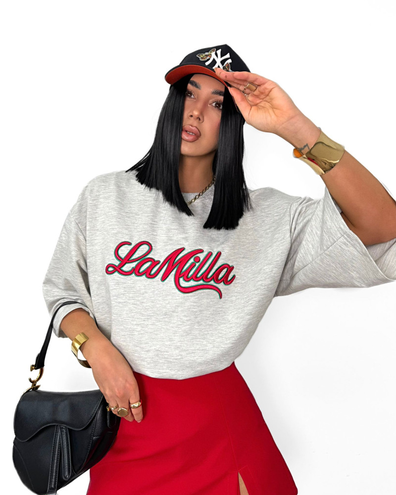 T-shirt oversize La Milla streetwear szary z czerwonym napisem