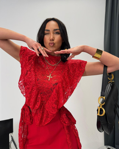 Bluzka koronkowa z wiązaniem La Milla czerwona