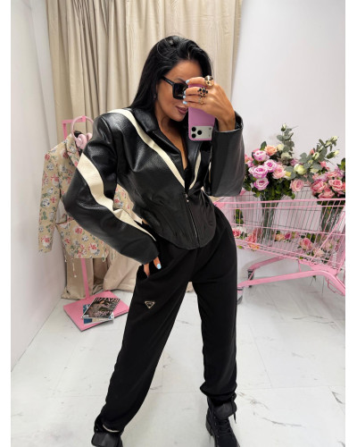 Kurtka taliowana z białymi wstawkami La Milla czarna