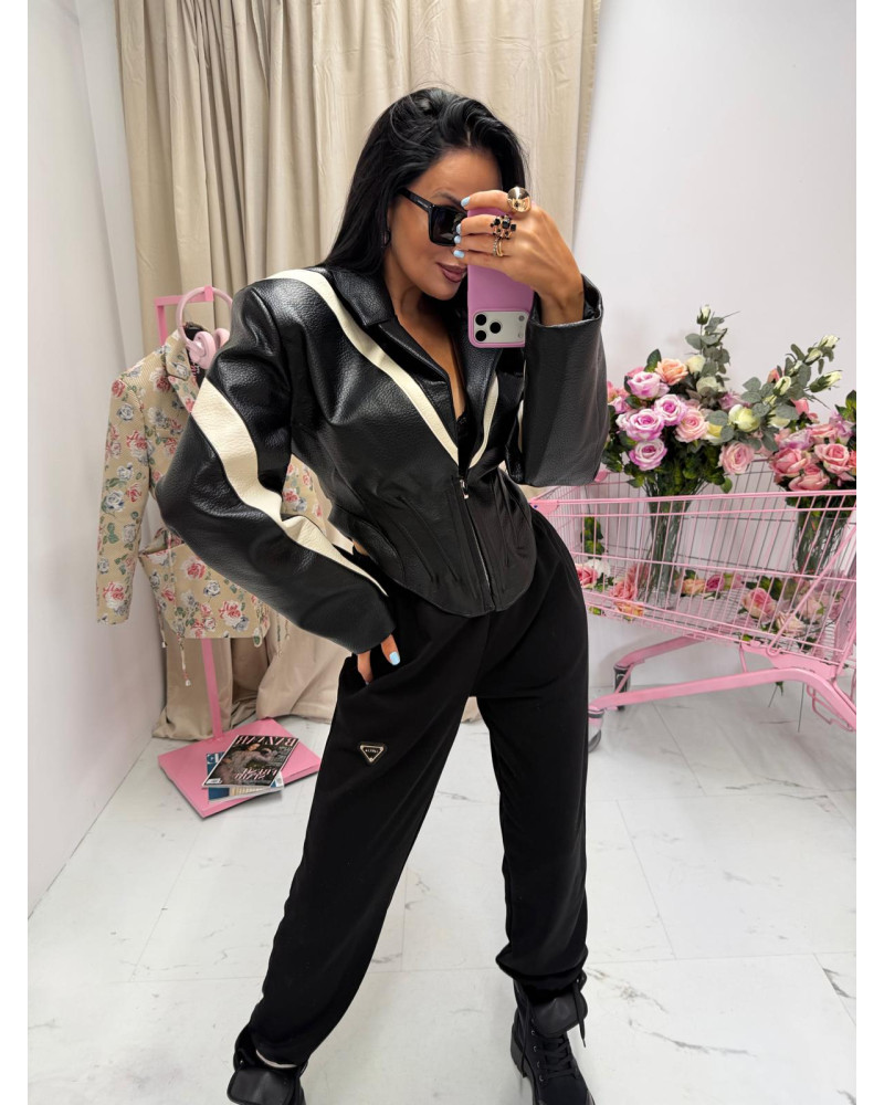 Kurtka taliowana z białymi wstawkami La Milla czarna