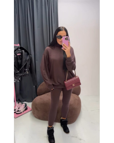 Komplet dzianinowy z golfem La Milla czekoladowy