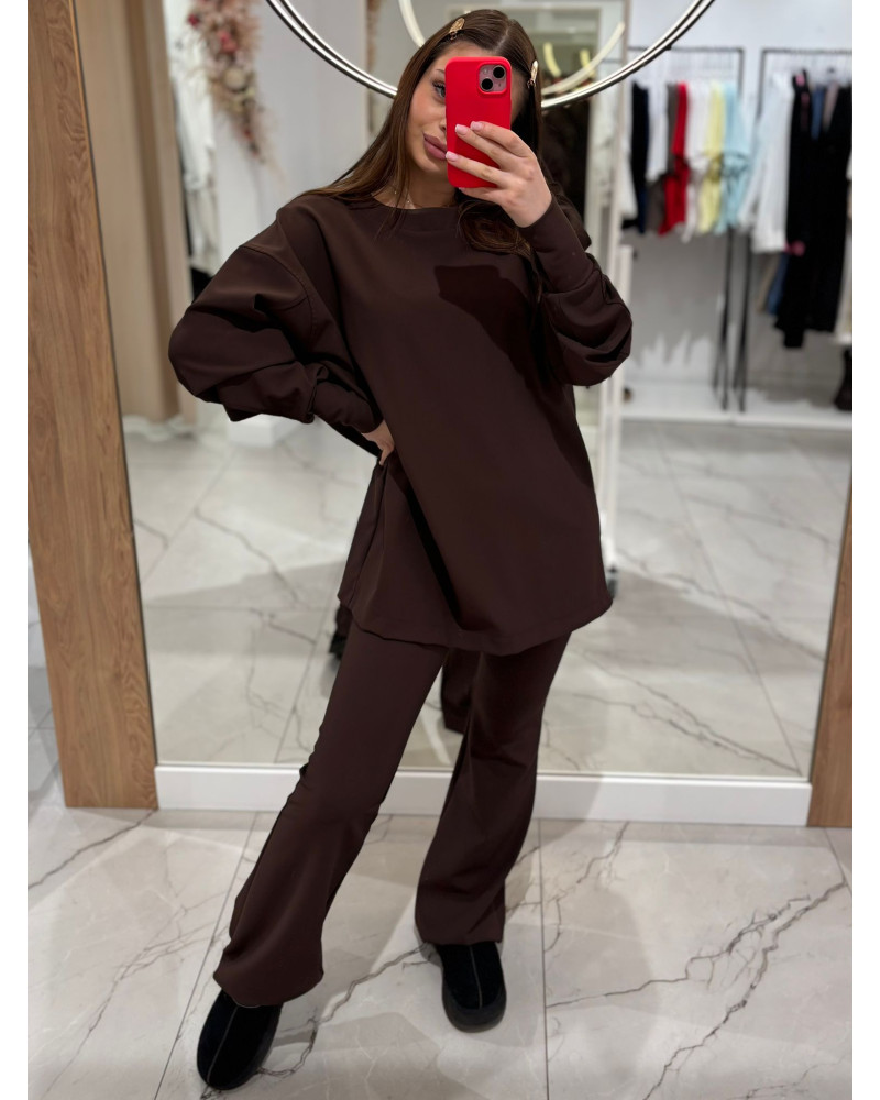 Komplet prążkowany Sempre czekoladowy