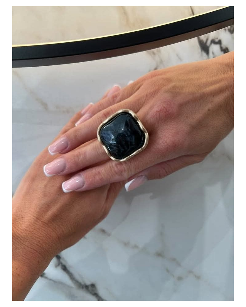 Pierścionek Tokio złoty z czernią