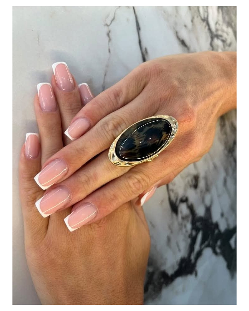 Pierścionek Panterkowa łza złoty z beżem