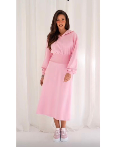 Sukienka taliowana z kapturem By o la la...! sugar pink