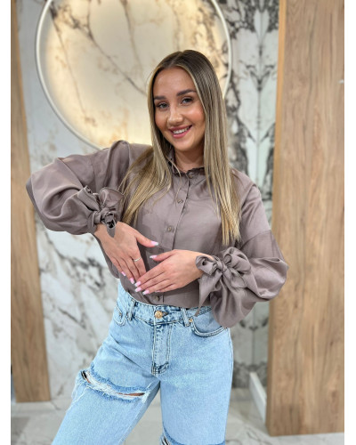 Koszula satynowa z wiązanym rękawem By o la la...! kakao