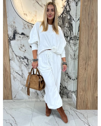 Bluza asymetryczna z różą By o la la...! śmietankowa