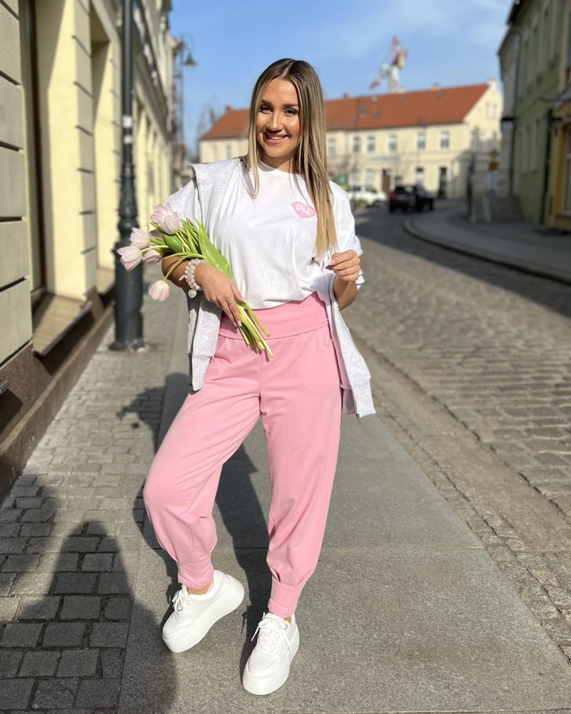 Spodnie dresowe z wywijaną gumą By o la la...! sugar pink