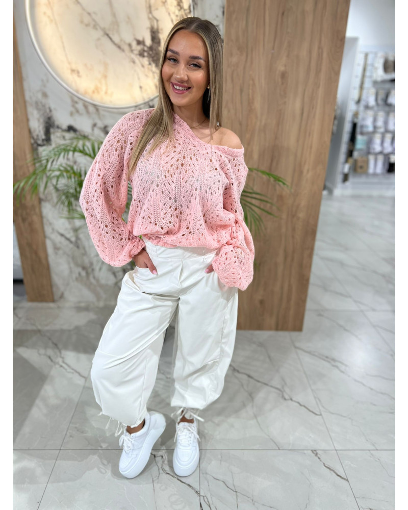 Spodnie z eko skóry z ozdobnym wiązaniem By o la la...! śmietanowe