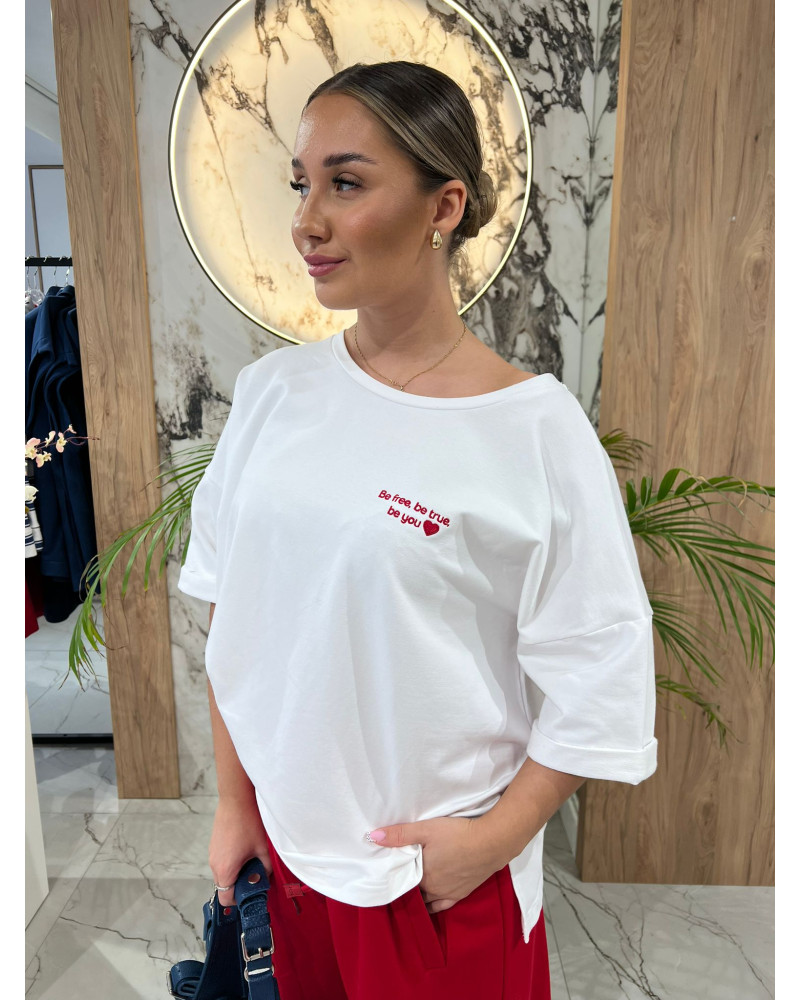 T-shirt z napisem i sercem By o la la...! red kiss