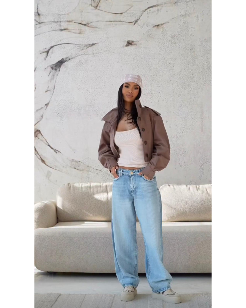 Krótki trencz By o la la...! czekoladowy