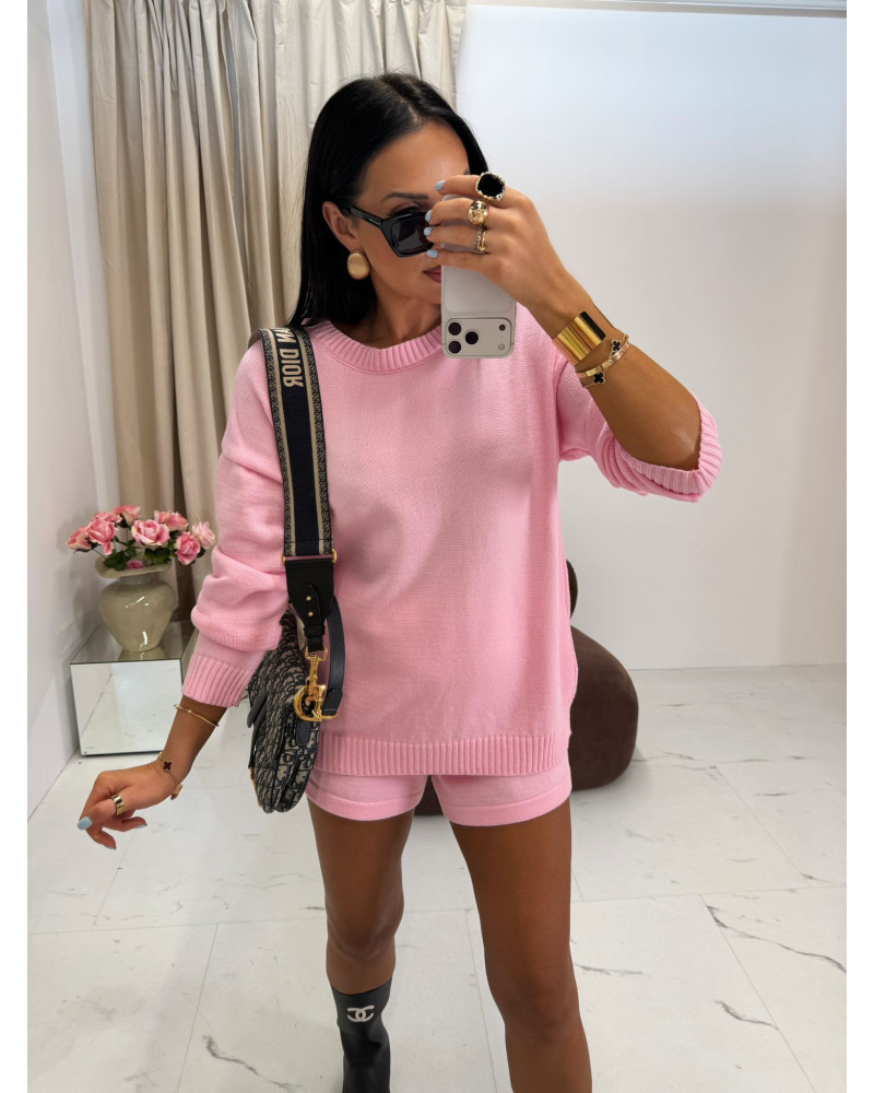 Komplet dzianinowy ze spodenkami La Milla różowy