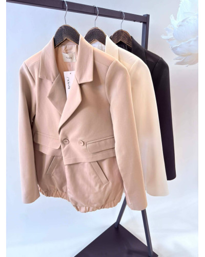 Marynarka z ortalionowym dołem By o la la...! czarna