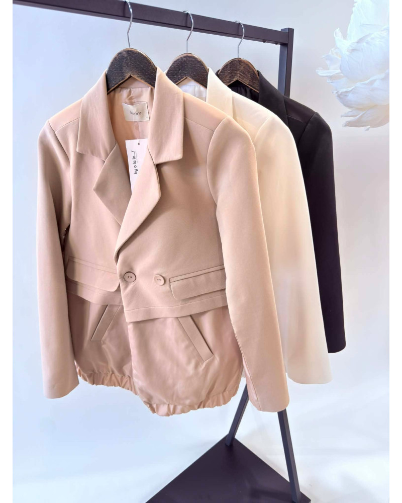 Marynarka z ortalionowym dołem By o la la...! czarna