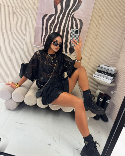 T-shirt koronkowy La Milla czarny