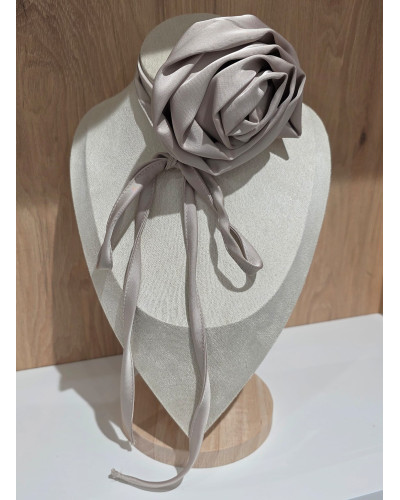 Choker z różą By o la la...! beżowy