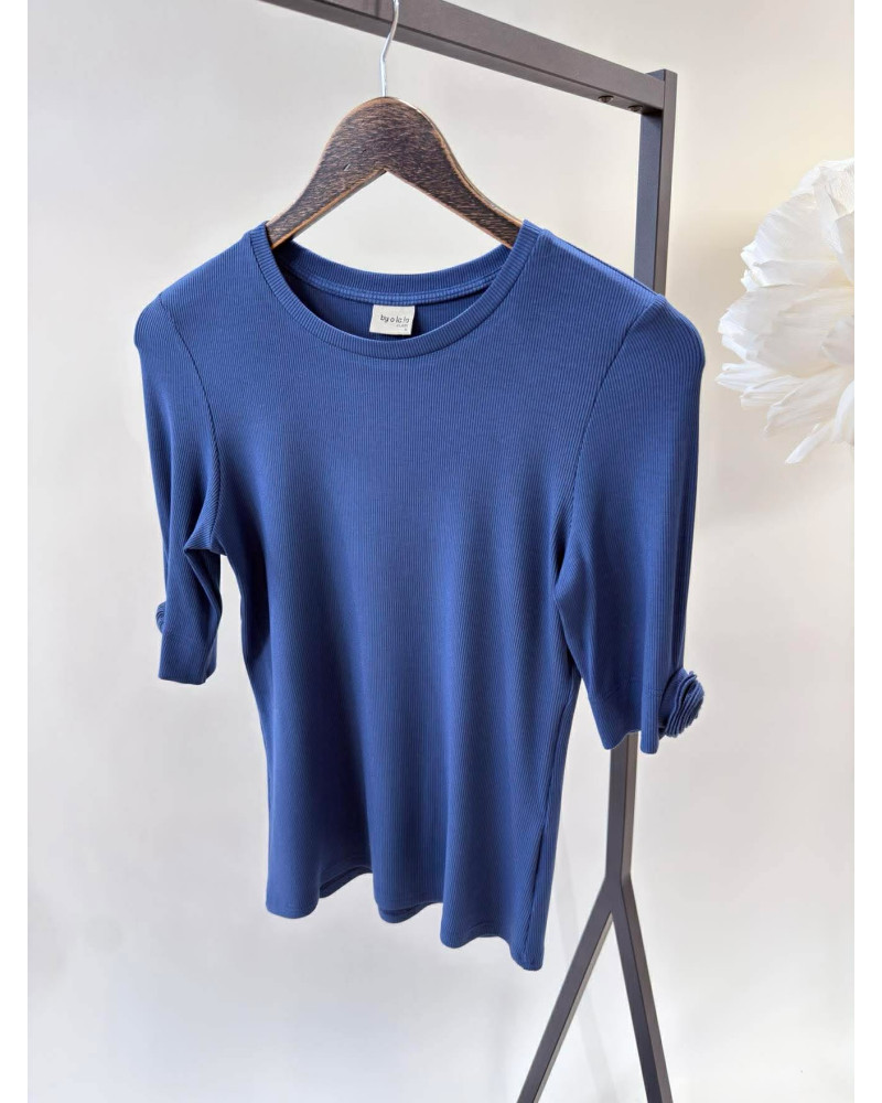 Basic z różami na rękawach By o la la...! denim