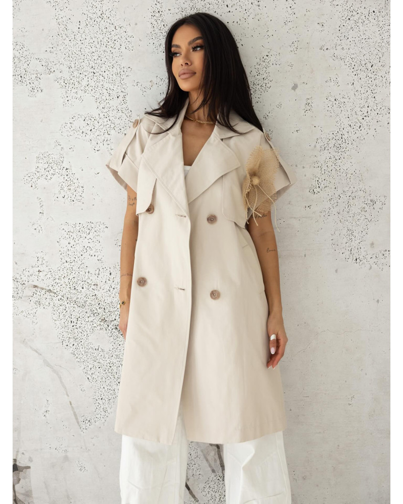 Kamizelka z kwiatem By o la la...! jasny beż