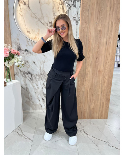 Spodnie materiałowe z asymetrycznym zapięciem By o la la...! czarny