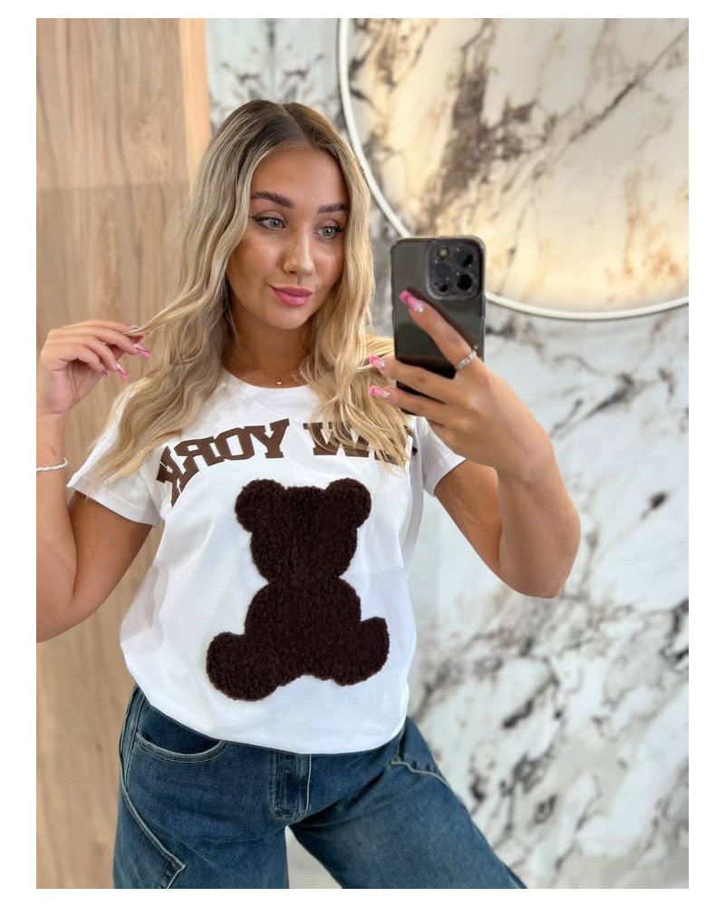 T-shirt New York z misiem By o la la...! śmietankowy z chocomusem T-shirt New York z misiem By o la la...! śmietankowy z chocomusem