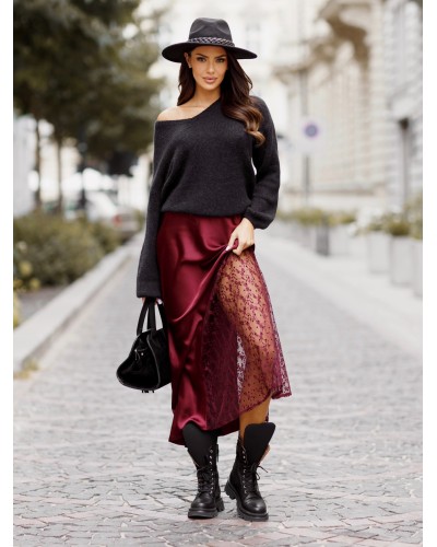 Sweter w szpic z bufiastym rękawem By o la la...! czarny