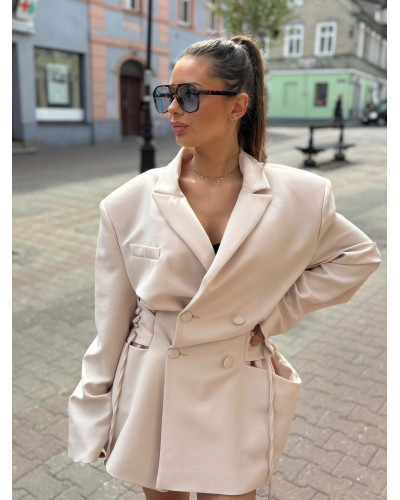 Marynarka materiałowa taliowana La Milla beżowa