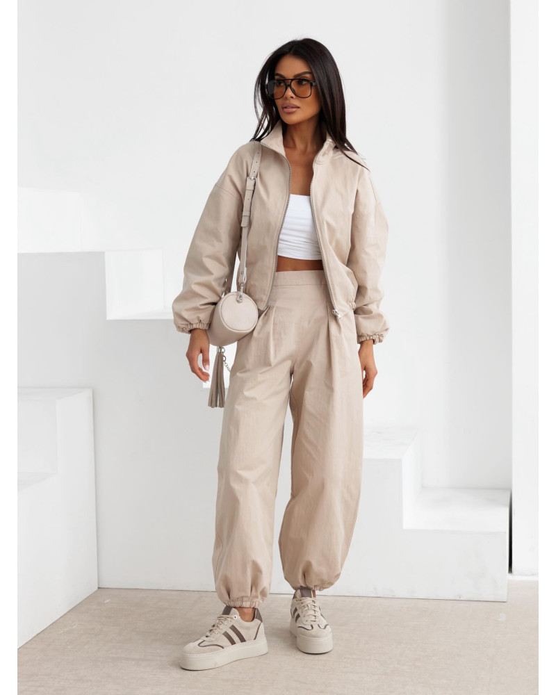 Komplet ortalionowy z bomberką By o la la...! beżowy